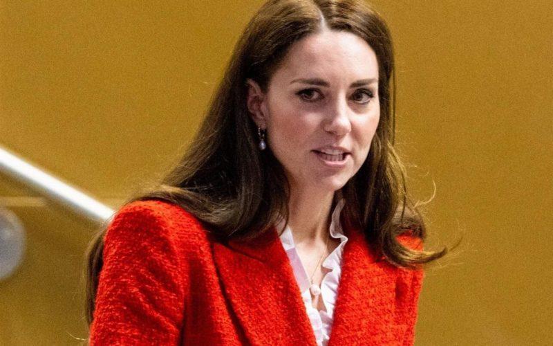 Кейт Миддлтон перенесла таинственную операцию на брюшной полости