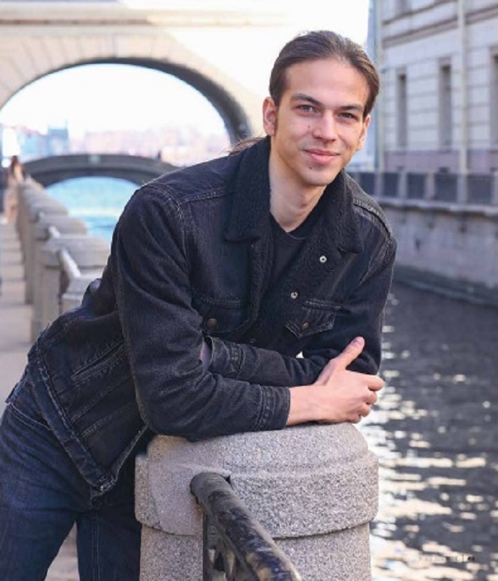 Пётр Гуменник стал «лицом с обложки» первого номера журнала «Мир фигурного катания»